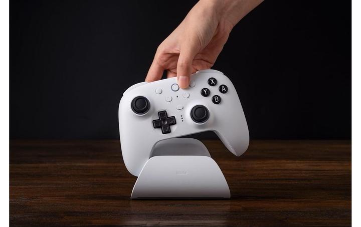 Actual product image 8bitdo Ultimate 2 Wireless (Switch, Windows)