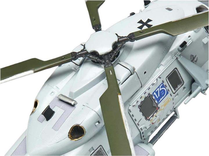 Actual product image Revell Model Set NH90 NFH Navy