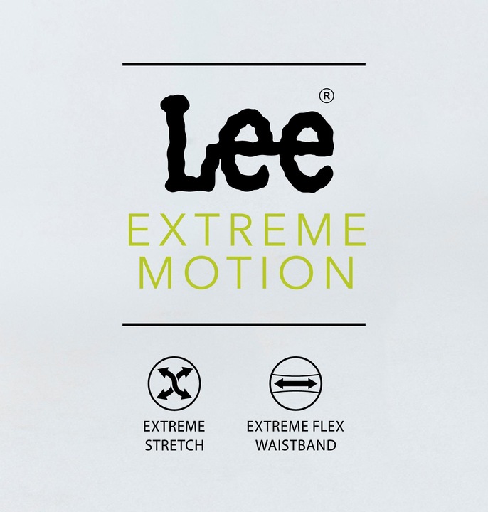 Produktbild Lee Extreme Motion Straight Fit L32 (S)