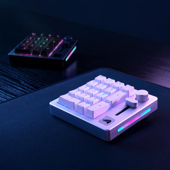 Actual product image Glorious GMMK Wireless Numpad - Fox Switches, grey/white (DE, Cable, Wireless)