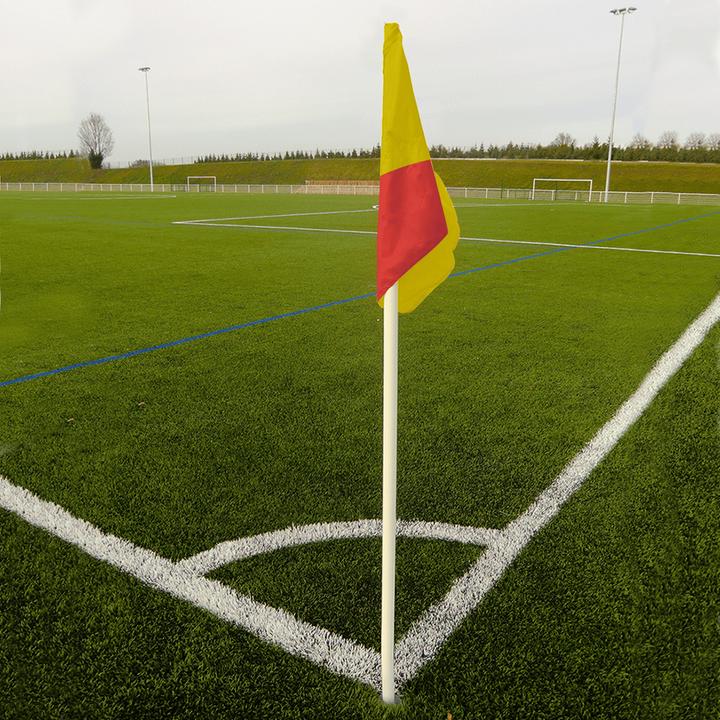 Produktbild Sporti Set aus 4 starren Eckpfosten mit 4 Wimpeln
