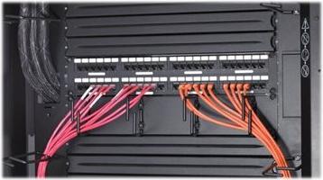 Produktbild APC Data Distribution Kabel CAT6 UTP CMR 6XRJ-45 schwarz 35FT 10.6M (U/UTP, CAT6, 10.67 m)