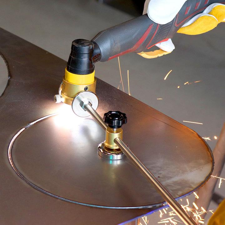 Image du produit Stahlwerk Découpeuse circulaire pour torche plasma P-80, y compris chariot de guidage et aimant