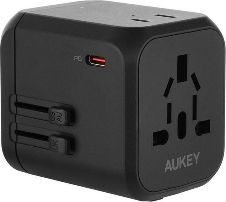 Actual product image Aukey Universal Adapter with 30W PD Port (30 W, 3 ports)