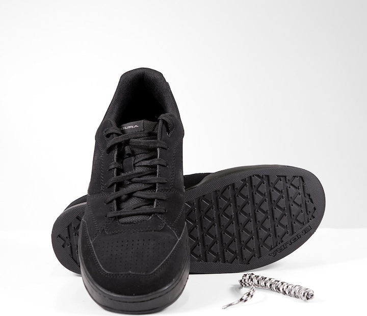 Actual product image Endura Hummvee Flat Pedal Shoe (44)