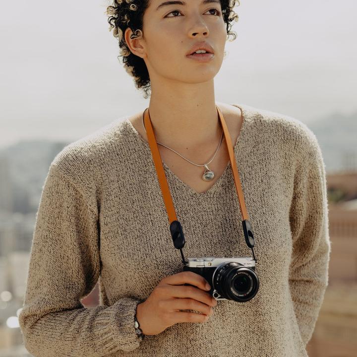 Produktbild Peak Design Leather Camera Strap Short & Neck (Nackengurt)