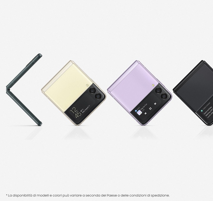 Actual product image Samsung Galaxy Z Flip3 5G EU (256 GB, Phantom Black, 6.70", SIM + eSIM, 12 Mpx, 5G)