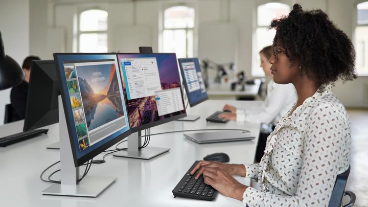 Actual product image HP E24d G4 (1920 x 1080 pixels, 23.80")