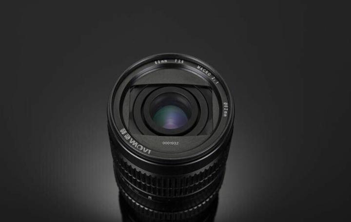 Actual product image Venus Optic Laowa 60mm f/2.8-22 2x Ultra Macro, Sony E (Sony E, APS-C / DX)