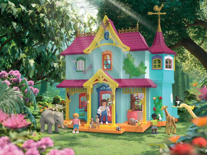 Actual product image Playmobil Colourful animal villa