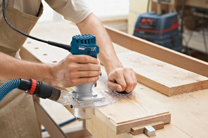 Produktbild Bosch Professional Kantenfräse GKF 600, mit Handwerkerkoffer