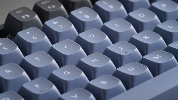 Produktbild Keychron K8 Pro (CH, Kabelgebunden, Kabellos)