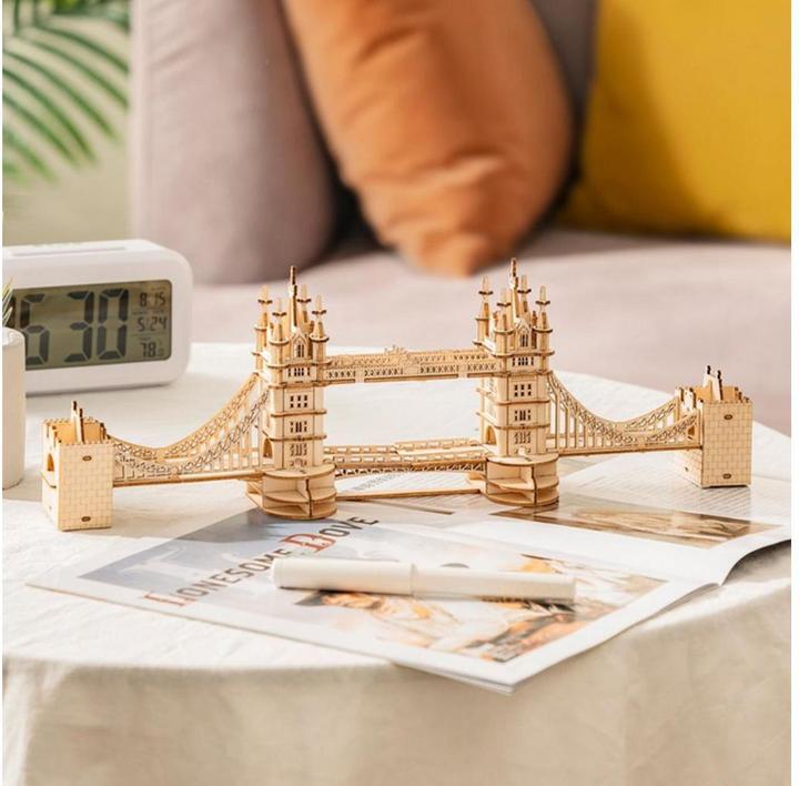 Produktbild Robotime Holzmodellpuzzle 3D Tower Bridge (113 Teile)