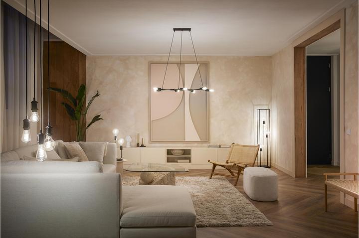 Produktbild Philips Hue Filament White Ambiance (E14, 4.60 W, 350 lm, 2 x, G)