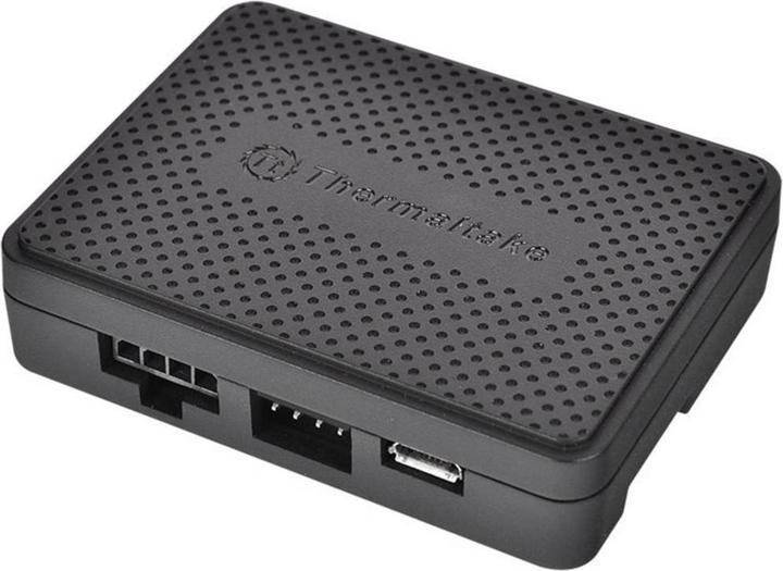 Actual product image Thermaltake Riing 14 RGB LED Fan TT Premium Edition - Set of 3 (140 mm, 3x)