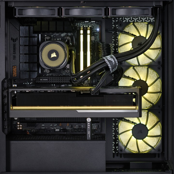 Produktbild Actina 5901443413776 (64 GB, 2000 GB, GeForce RTX 5090)