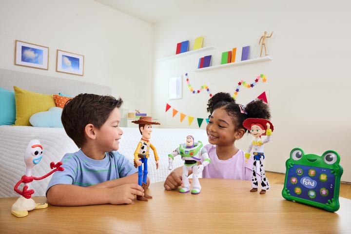 Productafbeelding Mattel Disney and Pixar Toy Story 5 Interactables Figures 7 Inch Playscale Movie Phrases & Interact Chat