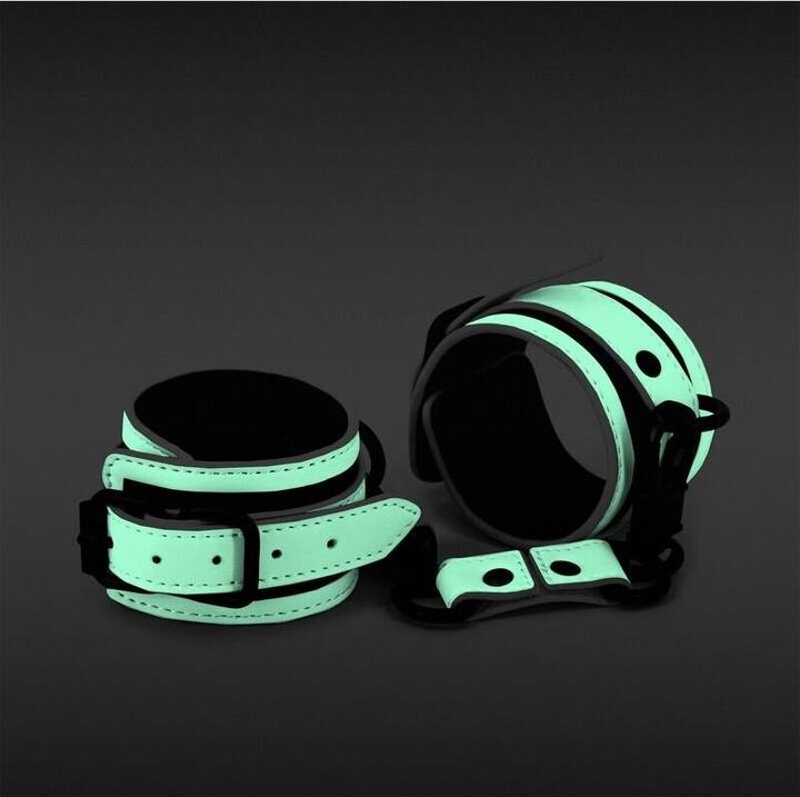 NS Novelties GLO in the Dark Wrist Cuff