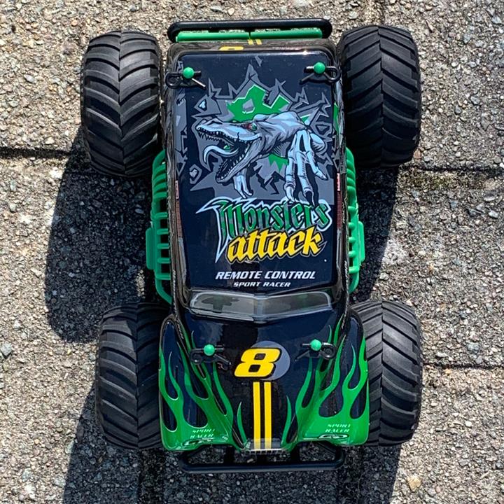 Actual product image Gear2play RC Monster Truckies MegaForce 1:16 Controllable Car