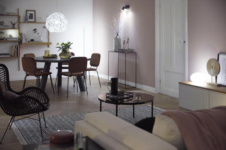 Actual product image Philips Hue Fugato Base BT (700 lm, GU10)