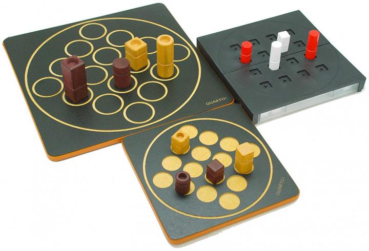 Actual product image Gigamic Quarto Mini (German, French, Italian, English)