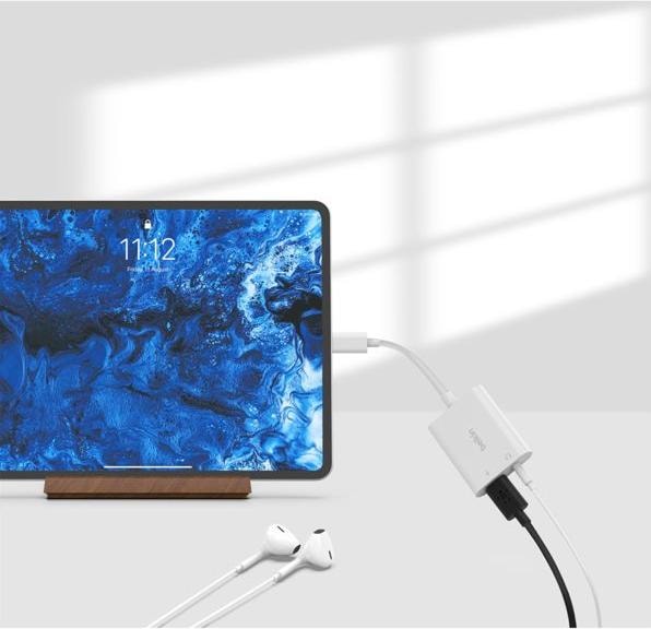 Actual product image Belkin RockStar Adapter (3.5mm socket, USB Type C)