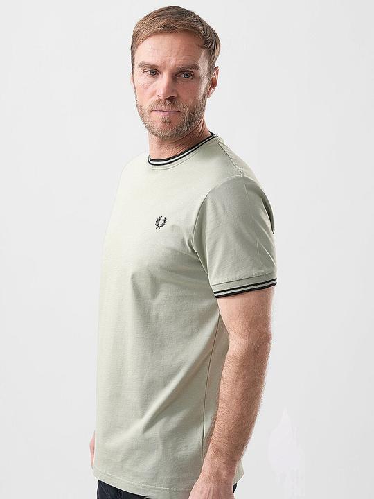 Actual product image Fred Perry M1588 (L)