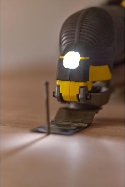 Produktbild Stanley FatMax 18V AkkuMultifunktionswerkzeug SFMCE500D2K (2.0 Ah, Schleifer, Säge & Universalmesse