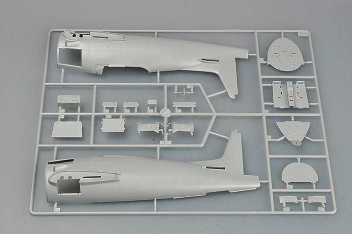 Actual product image Trumpeter F8F-1 Bearcat