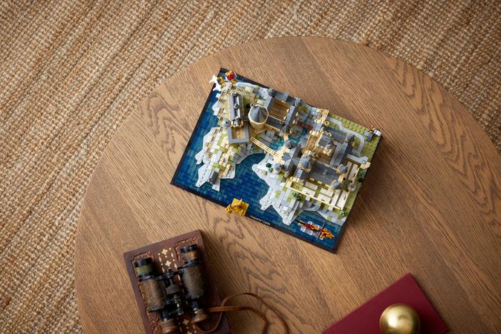 Produktbild LEGO Hogwarts mit Schlossgelände (76419, LEGO Harry Potter)