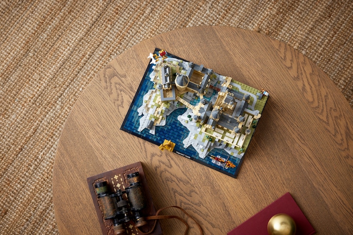Actual product image LEGO Hogwarts Castle and Grounds (76419, LEGO Harry Potter)