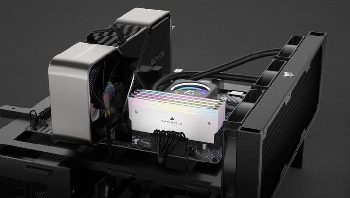 Image du produit Corsair Dominator Titanium RGB (2 x 32GB, 6000 MHz, RAM DDR5, DIMM)