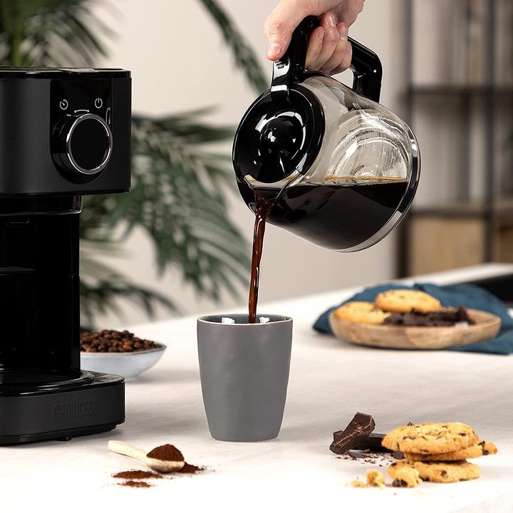 Produktbild Princess Edle Edelstahl Kaffeemaschine in mit WiFi-Konnektivität & Timer