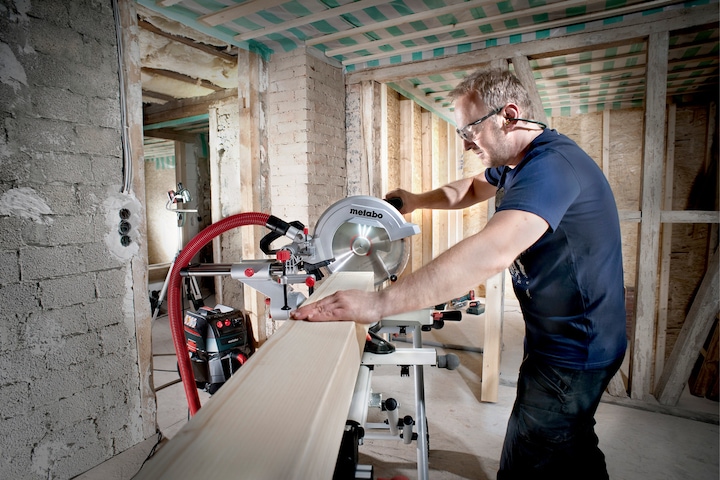 Actual product image Metabo KGS254M Crosscut and mitre saw CH