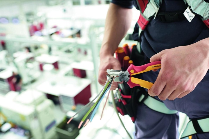 Actual product image Wiha Installation pliers (170 mm)