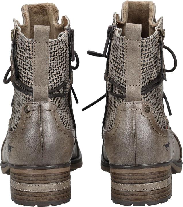 Actual product image Mustang Stiefelette (40)