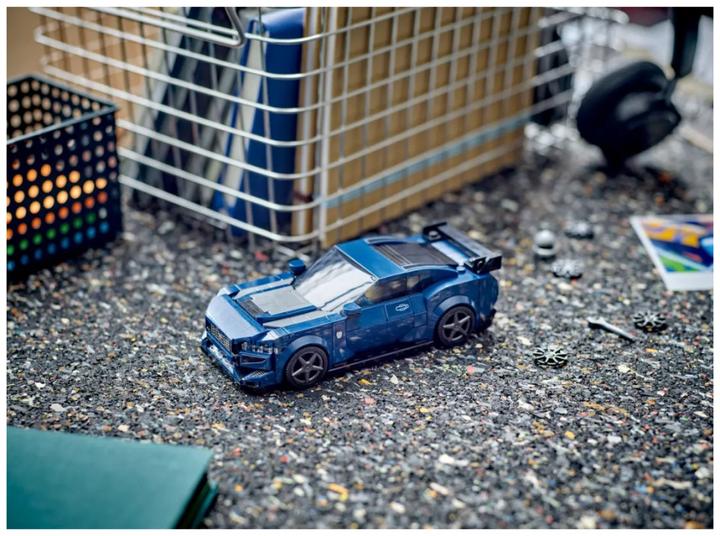 Image du produit LEGO Ford Mustang Dark Horse voiture de sport (76920, LEGO Speed Champions)