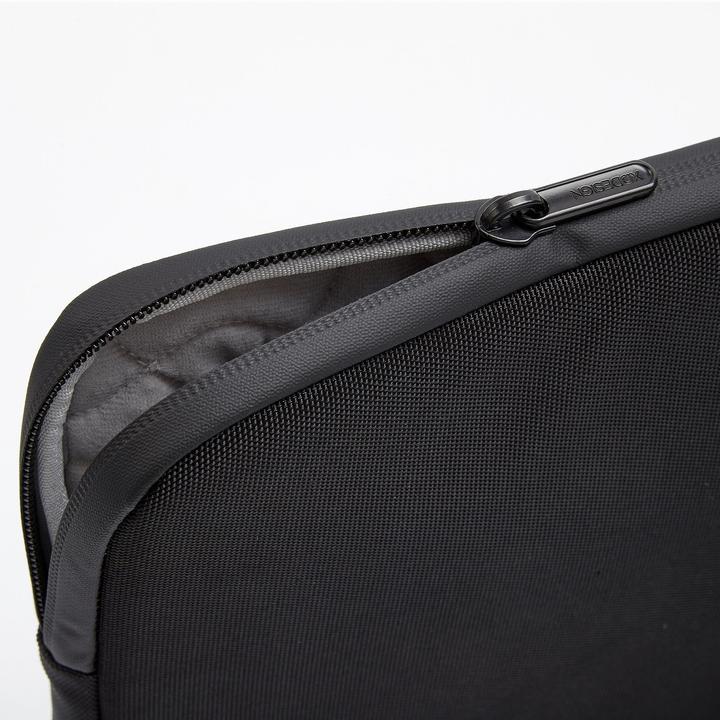 Actual product image XD Design LAPTOP COVER LAPTOP SLEEVE 14 BLACK P/N: P706.201 (14")