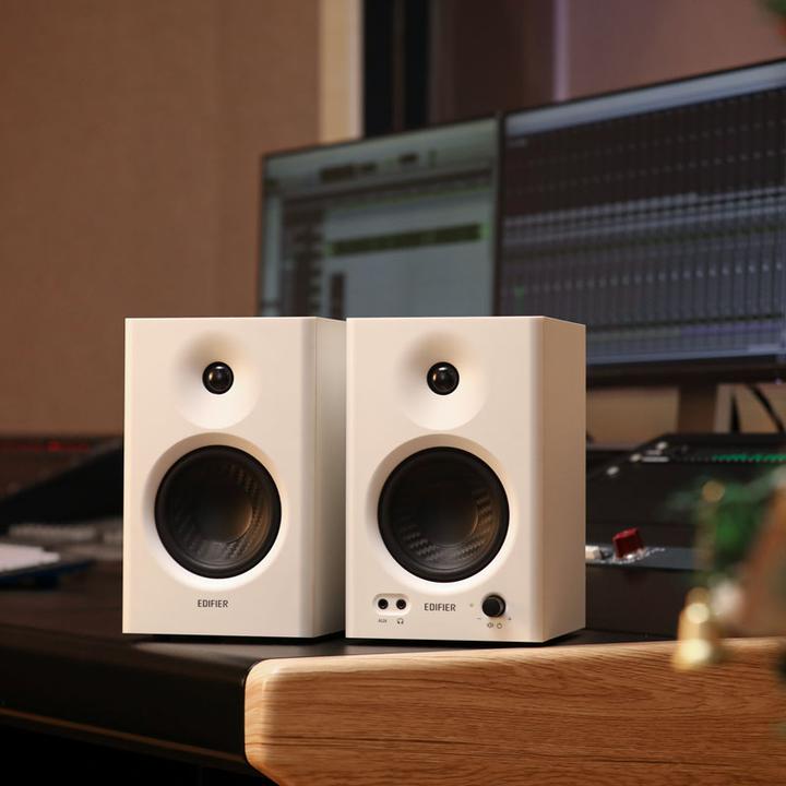 Actual product image Edifier MR4 (1 pair, 21 W)