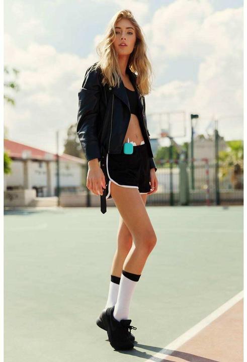 Actual product image Livia Solution for menstrual cramps