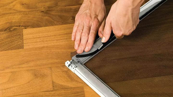 Immagine prodotto tesa Zanzariera Alu COMFORT per finestre, con telaio in alluminio, senza foratura (140 x 150 cm)
