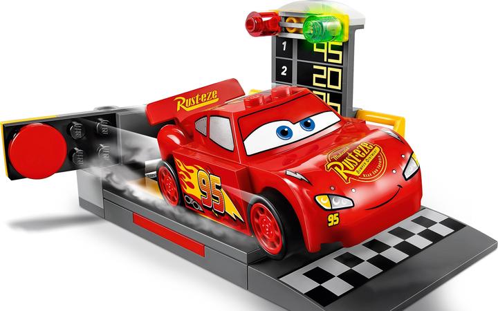 Actual product image LEGO Lightning McQueens (10730)