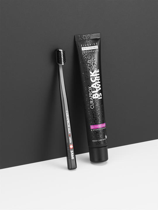 Actual product image Curaprox Black Is White (90 ml)