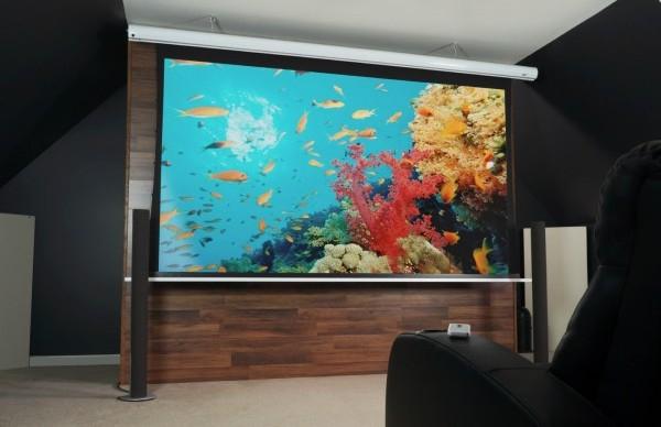 Image du produit Elite Screens Saker Tab Tension AcousticPro UHD (135", 16:9)