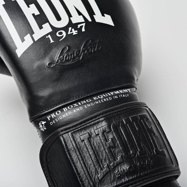 Produktbild Leone Boxhandschuhe The Greatest Schwarz GN111 (18 OZ, One Size)