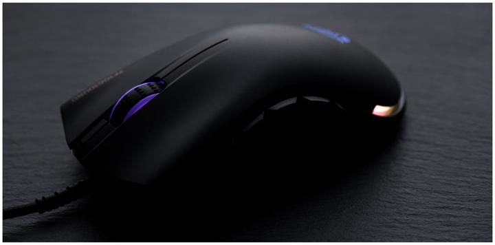 Actual product image Zeroground NIIRO Pro V3.0 MS-3700G RGB Gaming Mouse 10000dpi