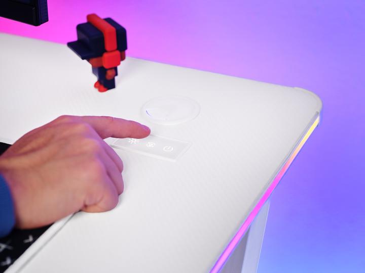 Actual product image Trust GXT 709W LUMINUS Gaming Desk