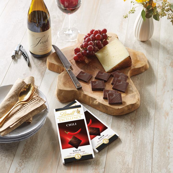 Image du produit Lindt Excellence Tablette de chocolat noir au chili Multipack (500 g)