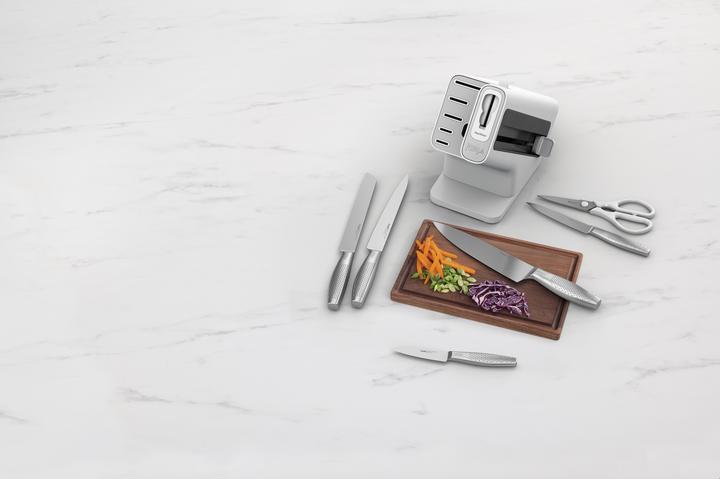 Actual product image Ninja StaySharp knife block