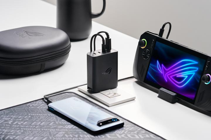 Image du produit ASUS AC140-01 3C1A CHARGUER/BK/UE+UK//TYPE-C/20PCS (140 W)